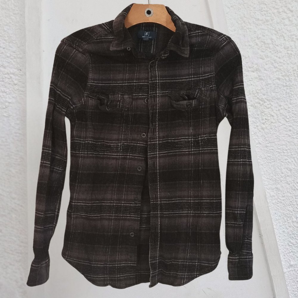 4/$25 Black and Gray Flannel Shirt